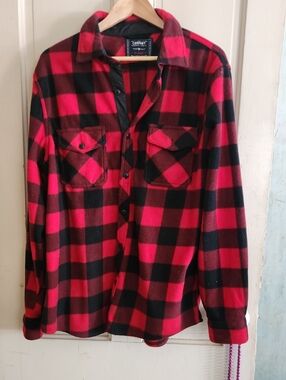 Company & Co. Men's Red and Black Buffalo Plaid Button-Down Shirt